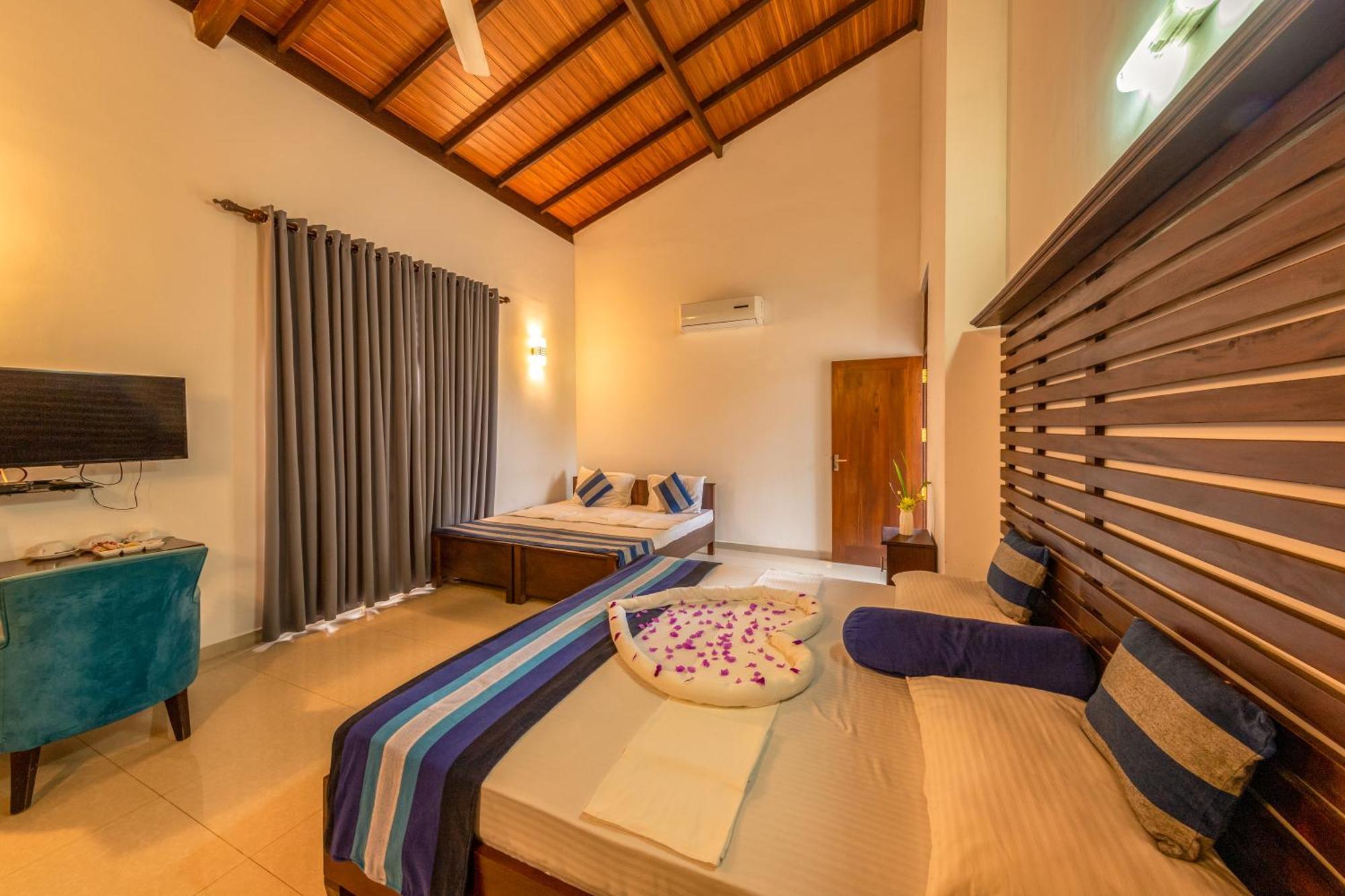Owinmo Hotel & Reception Hall Galle Eksteriør billede