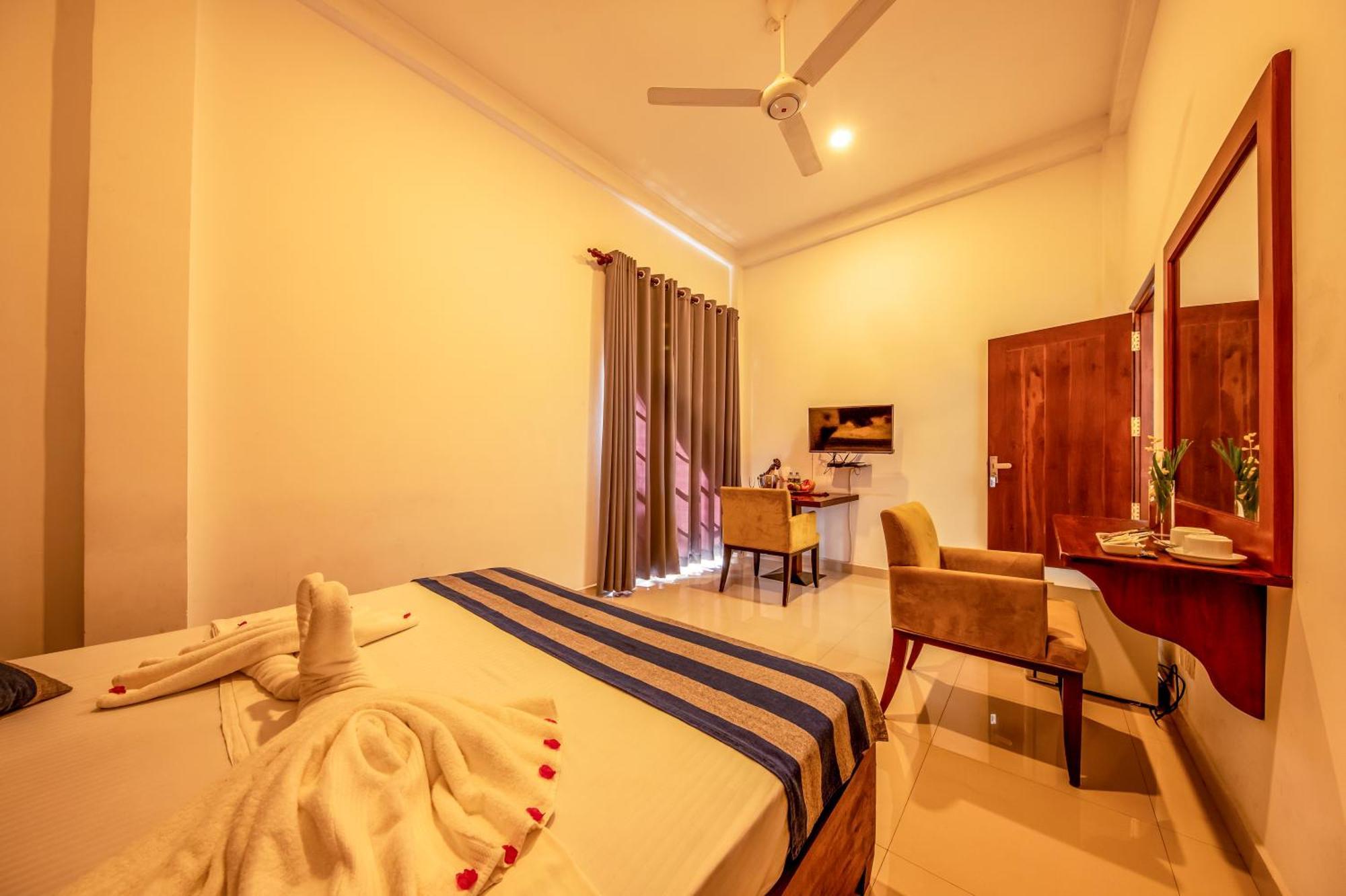 Owinmo Hotel & Reception Hall Galle Eksteriør billede
